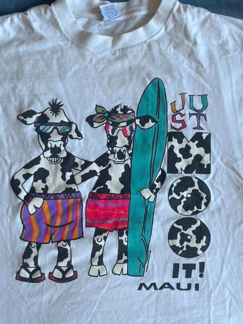 Vintage ‘92 Just Moo It Maui Hawaii white graphic t-shirt, M